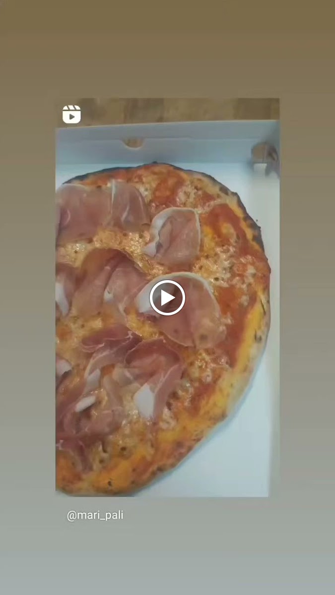 Pizzeria 'l' Ape Pizza' Di Gianni E Marisa Photos 2